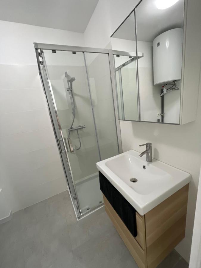 Appartement 30 M2, Piscine Et Parking Prive Mouans-Sartoux Exteriér fotografie