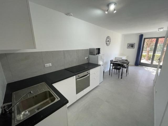 Appartement 30 M2, Piscine Et Parking Prive Mouans-Sartoux Exteriér fotografie