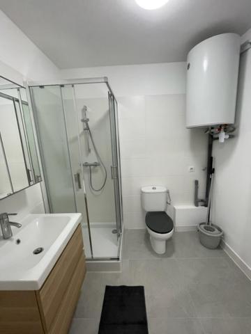 Appartement 30 M2, Piscine Et Parking Prive Mouans-Sartoux Exteriér fotografie